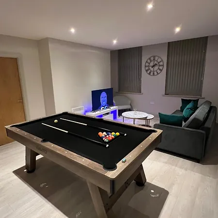 Central Leeds - Modern Spacious Apartment Exterior photo